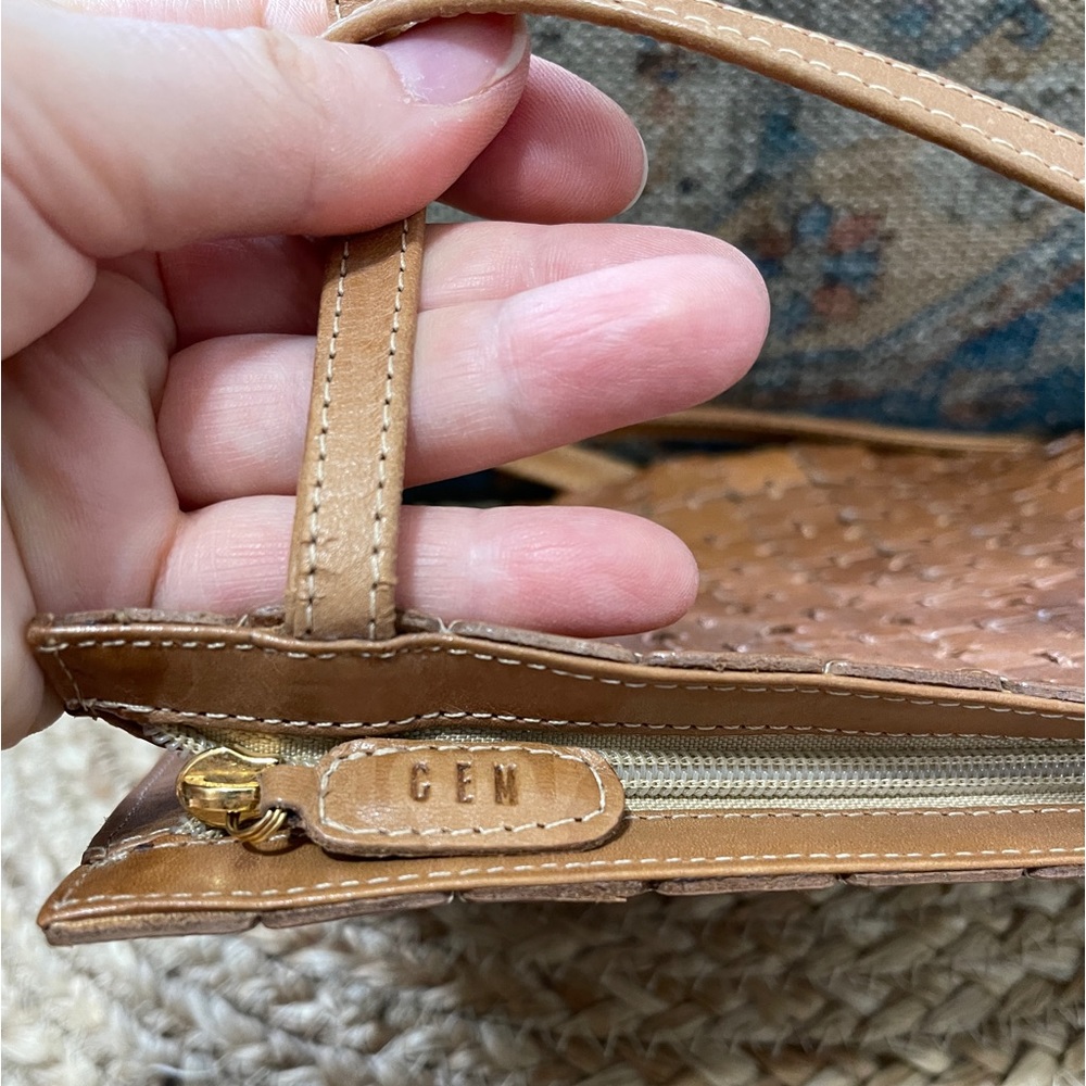 Leather CEM shoulder bag for women missing tag - Picture 6 of 10